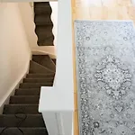 Large Modern 3 Bedrooms House With Patio/Terrace