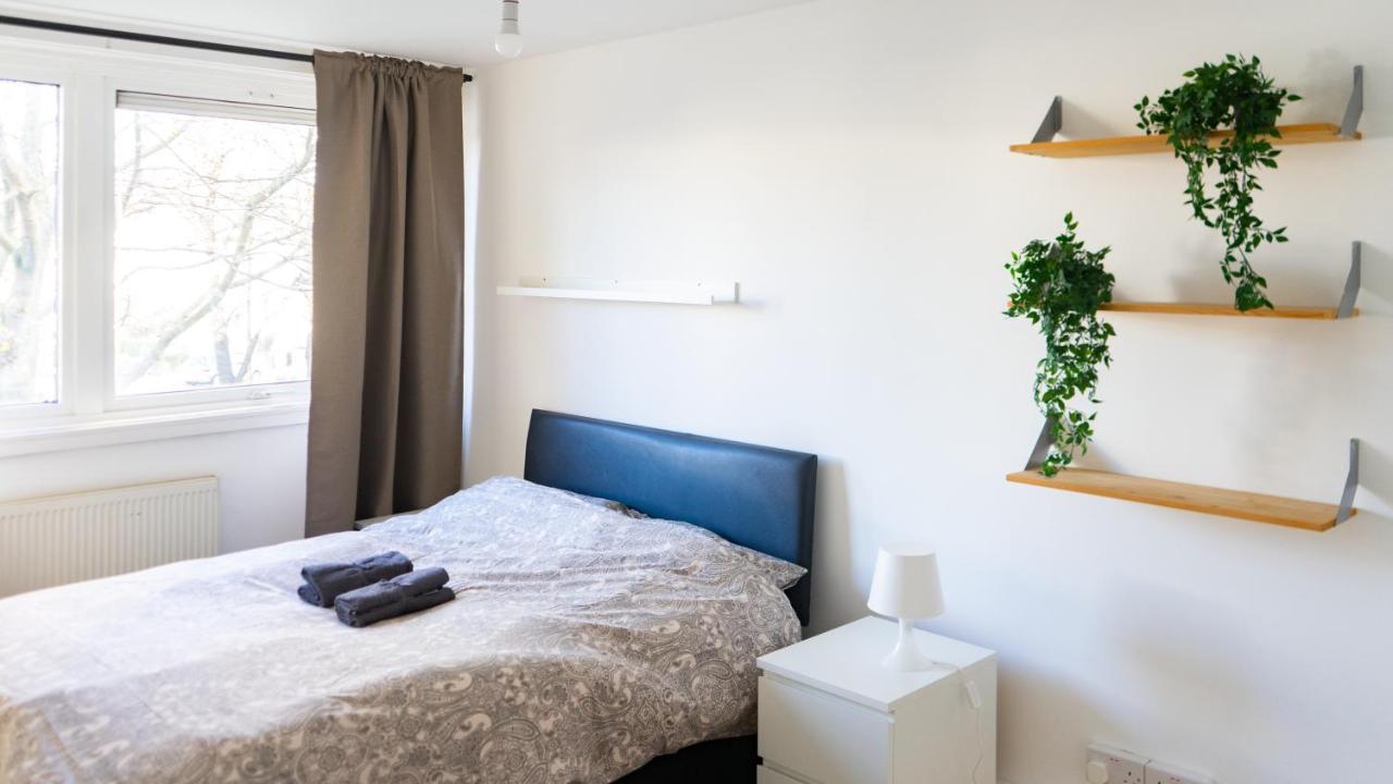 Apartment Large Modern 3 Bedrooms House With Patio/terrace